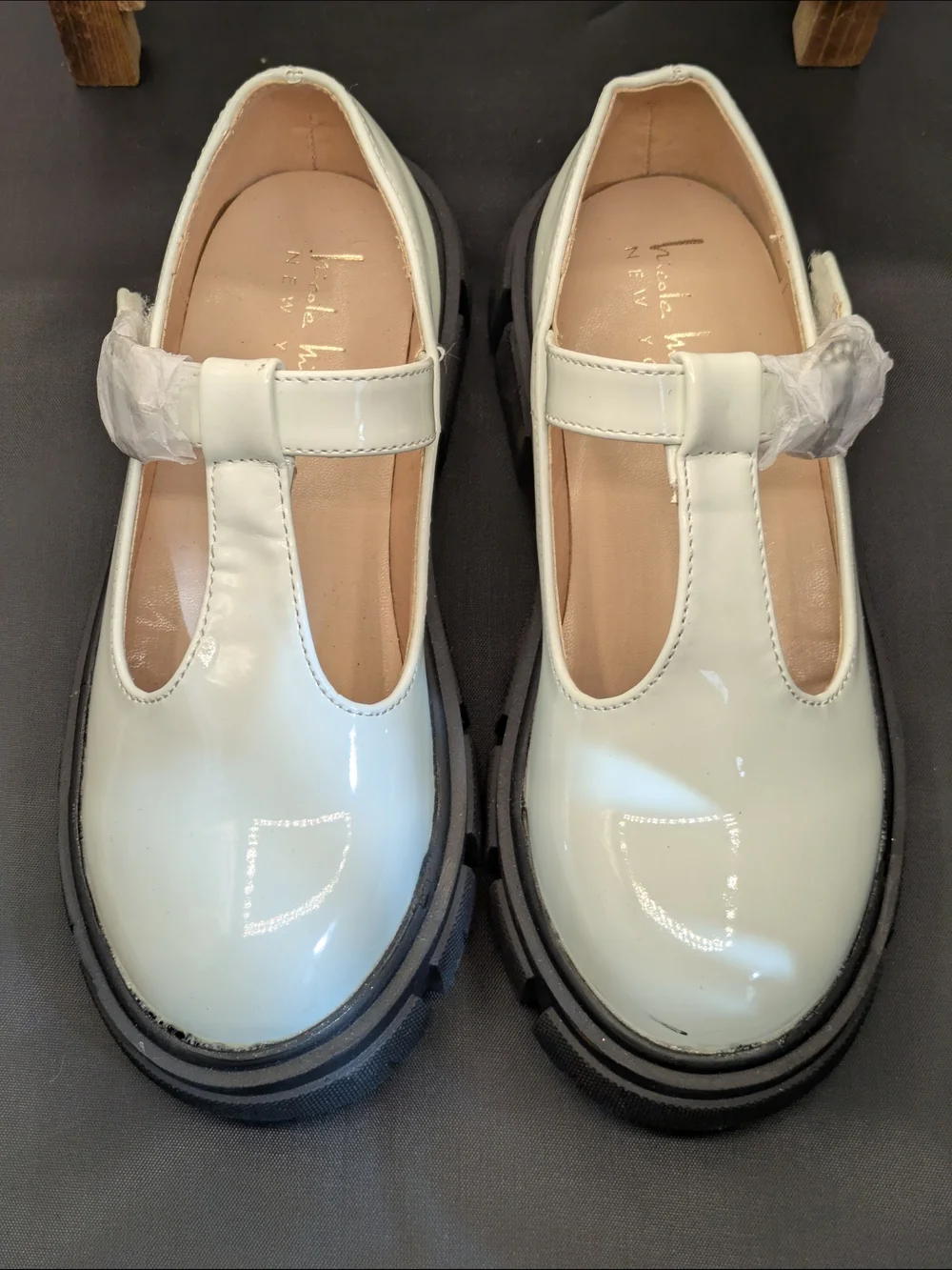 Nicole Miller White T-Strap Kids Dress Shoes Maryjanes Sz 1 Faux Leather